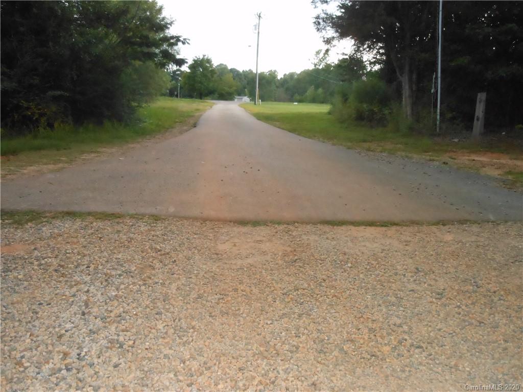 7950 Mocassin Drive Property Photo 2