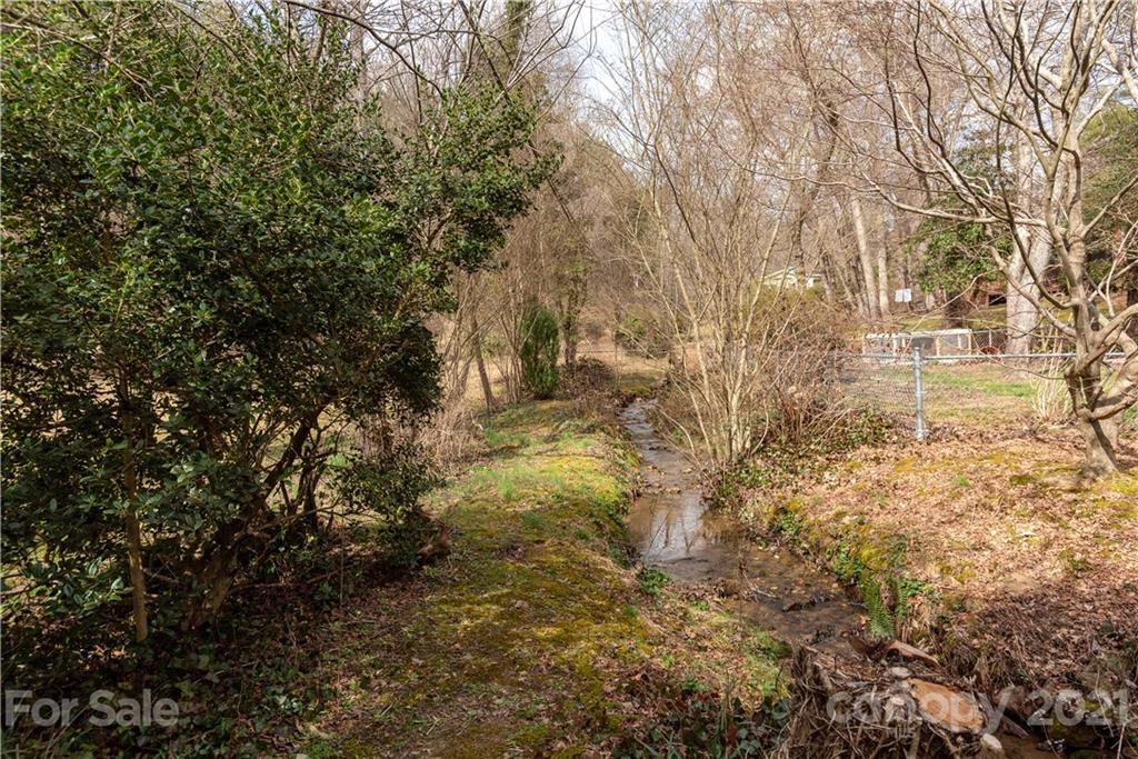 93 & 95 Springside Road Property Photo 12