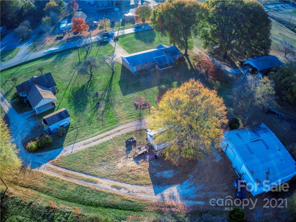 768 River Highway Property Photo 19