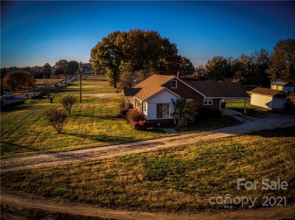 768 River Highway Property Photo 25