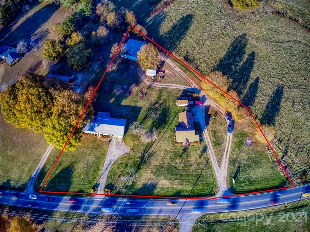 768 River Highway Property Photo 14