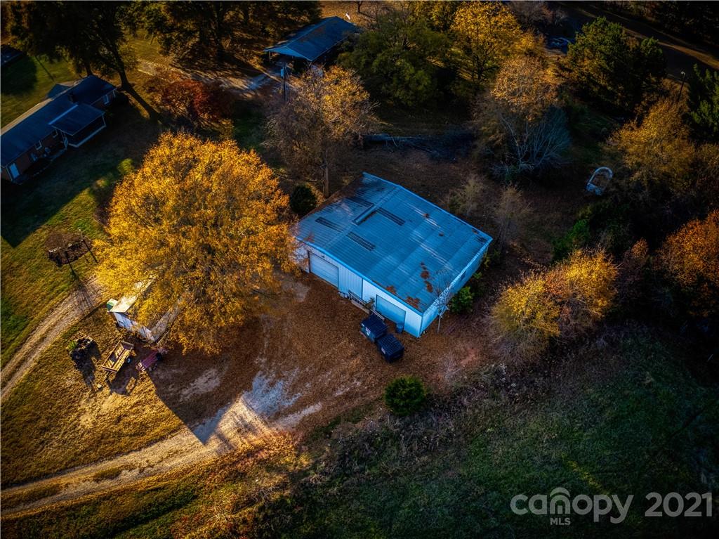 768 River Highway Property Photo 23