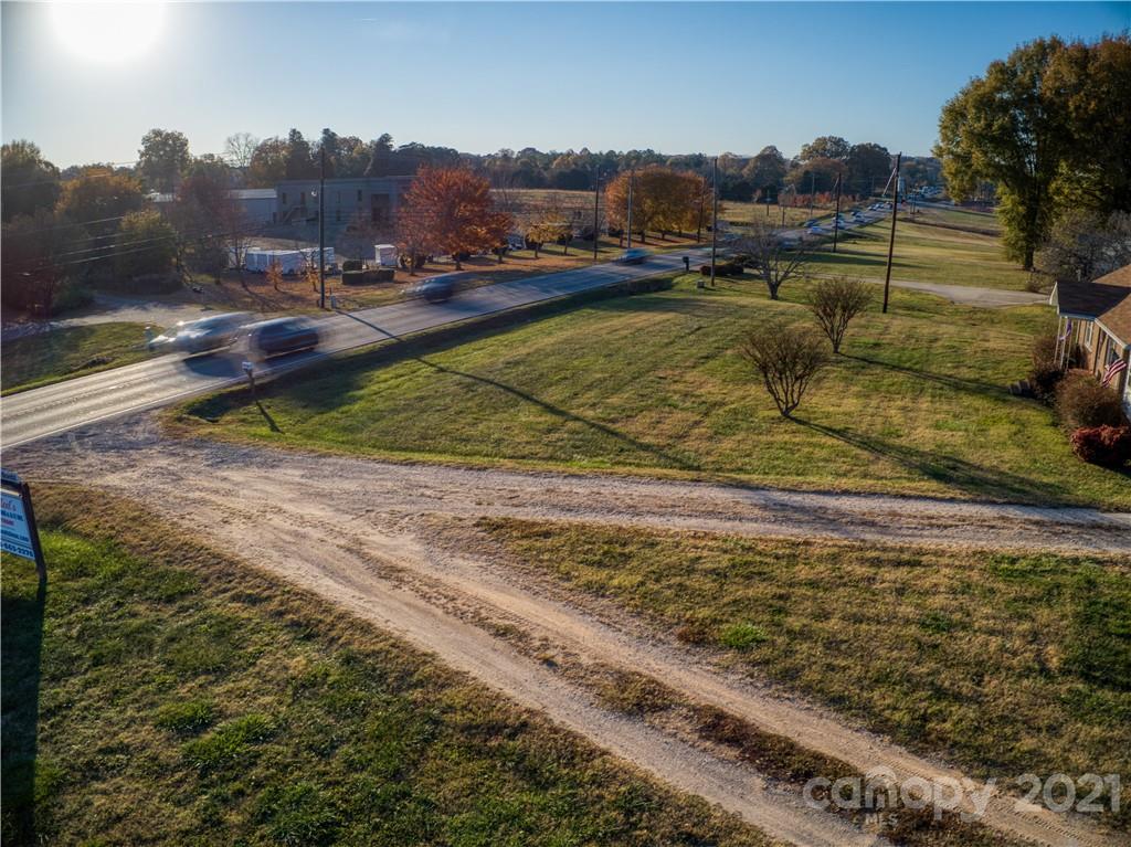 768 River Highway Property Photo 24