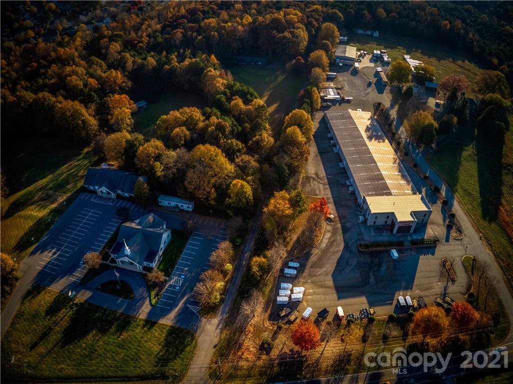 768 River Highway Property Photo 43