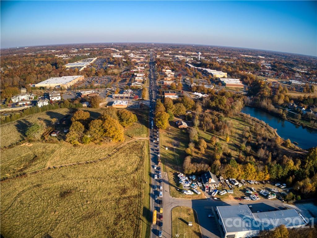 768 River Highway Property Photo 45