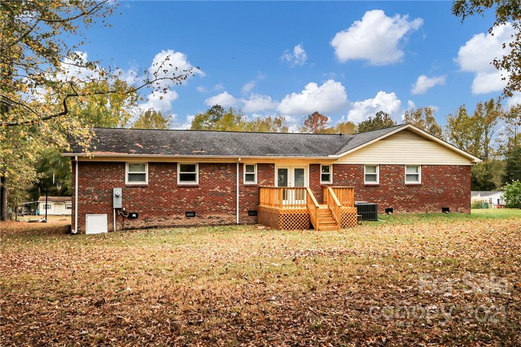 2599 Lewis Drive Property Photo 7