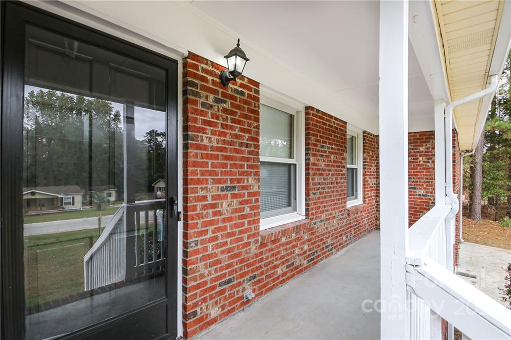 2599 Lewis Drive Property Photo 11