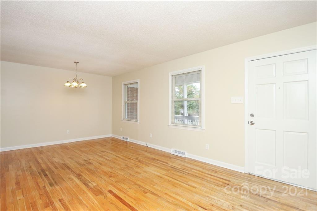 2599 Lewis Drive Property Photo 13