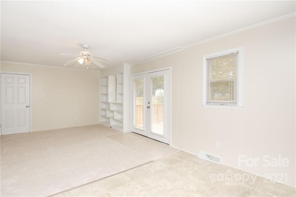 2599 Lewis Drive Property Photo 18
