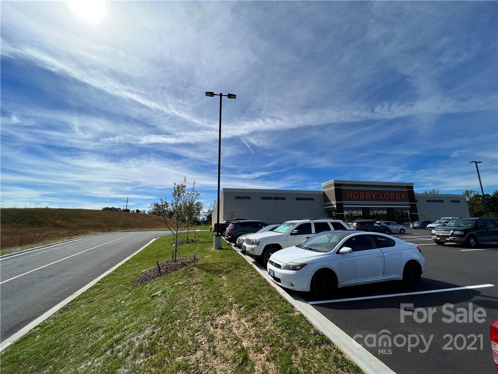 99999 Northridge Commons Parkway 1 Property Photo 8