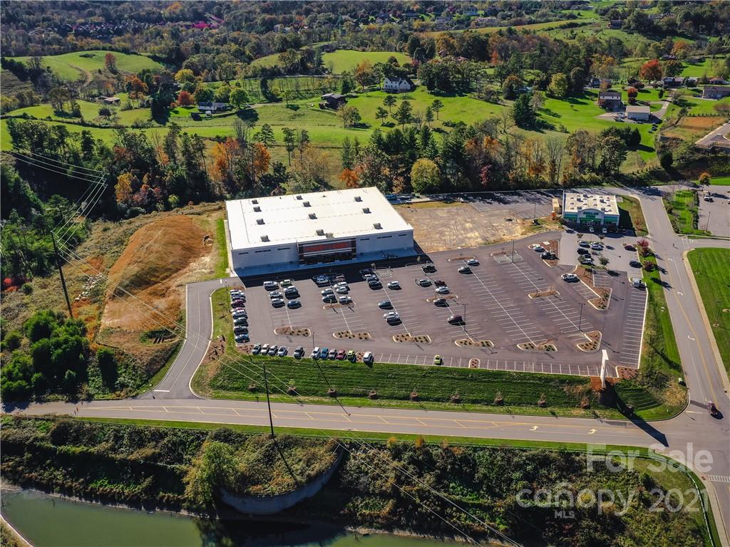 99999 Northridge Commons Parkway 1 Property Photo 14