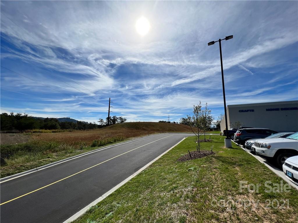 99999 Northridge Commons Parkway 1 Property Photo 17