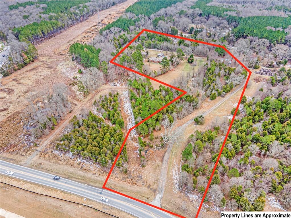 13320 Mallard Creek Road Property Photo 4