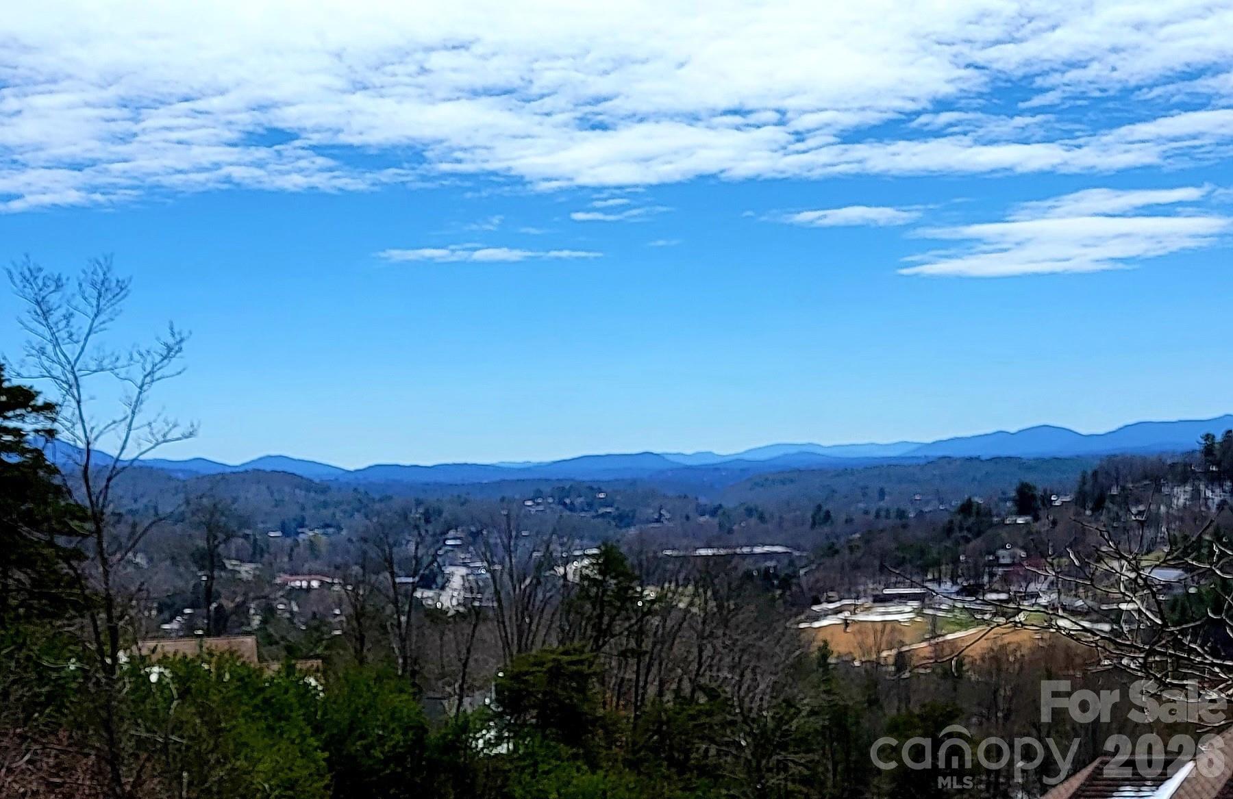 8 English Hills Drive Property Photo 5