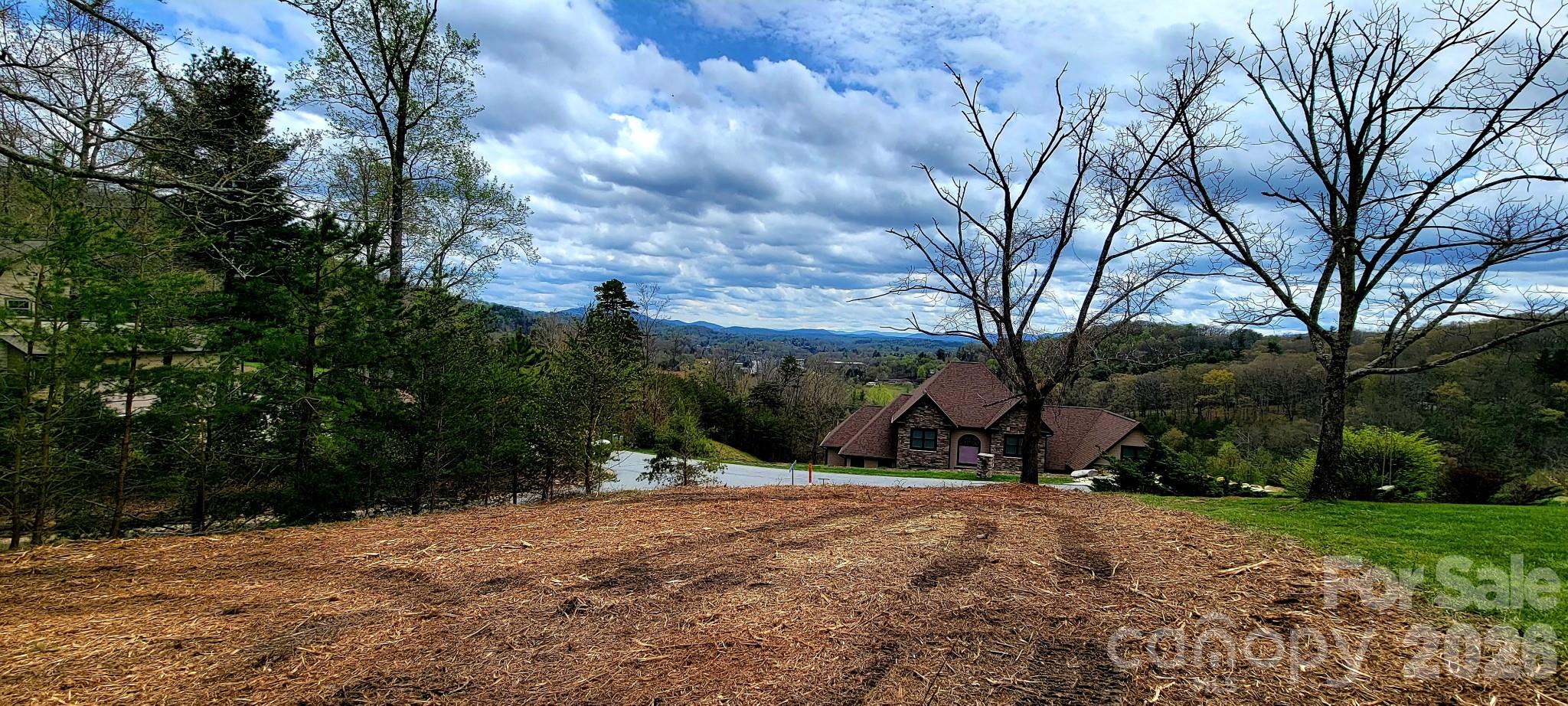 8 English Hills Drive Property Photo 6
