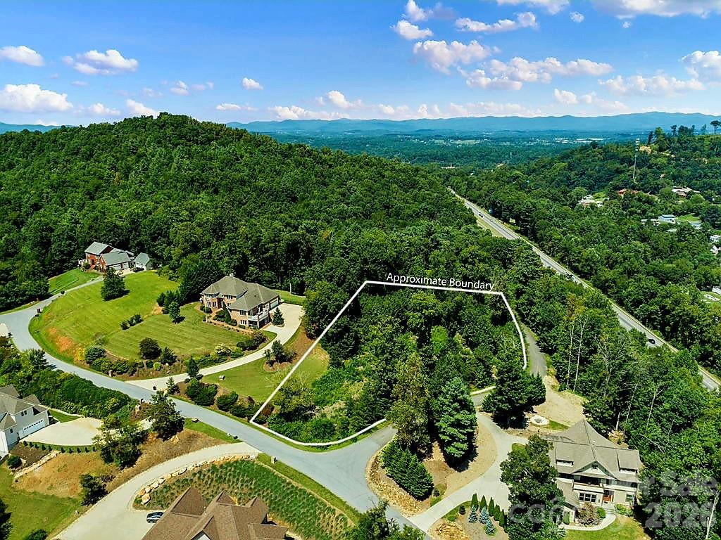 8 English Hills Drive Property Photo 20
