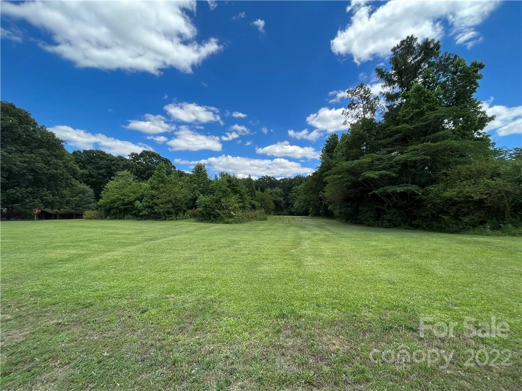2108 Stallings Road Property Photo 2