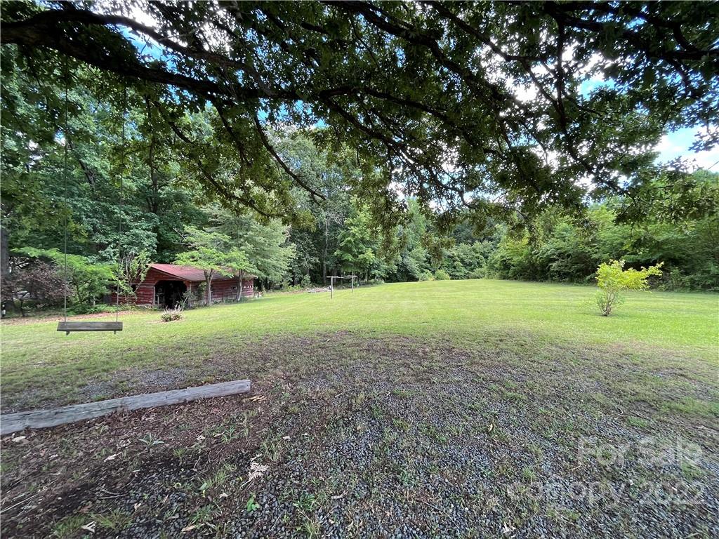 2108 Stallings Road Property Photo 7
