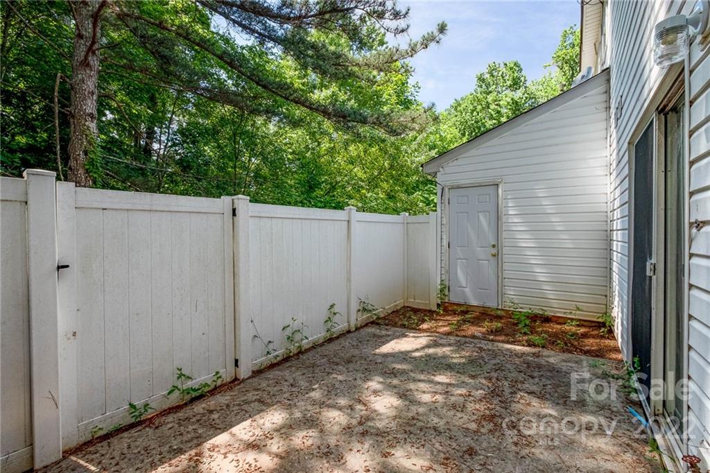 4126 Birch Leaf Court Property Photo 2