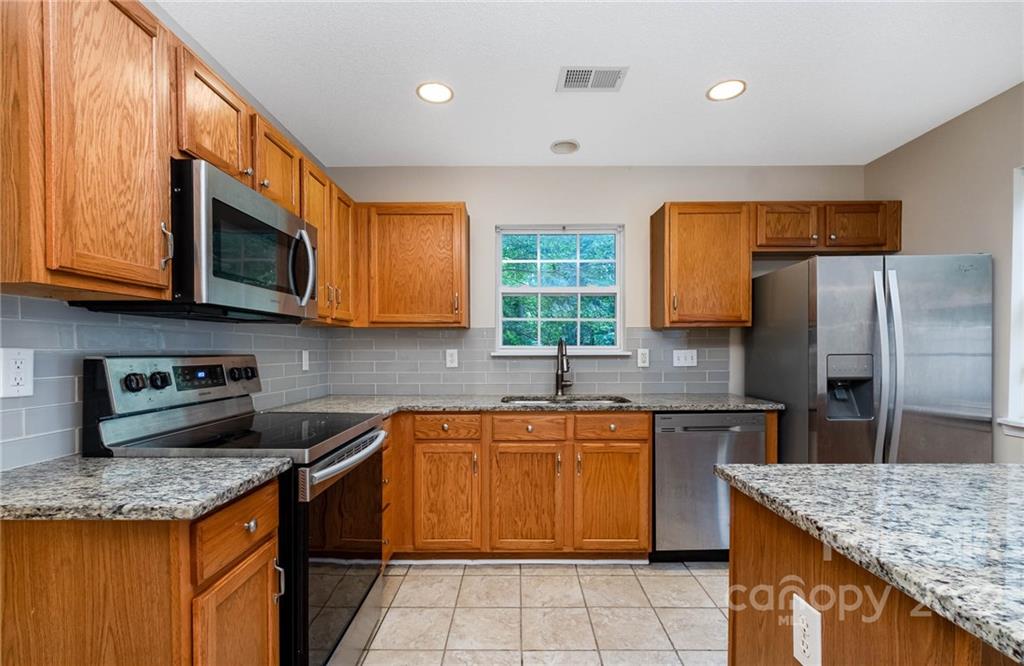 4126 Birch Leaf Court Property Photo 7
