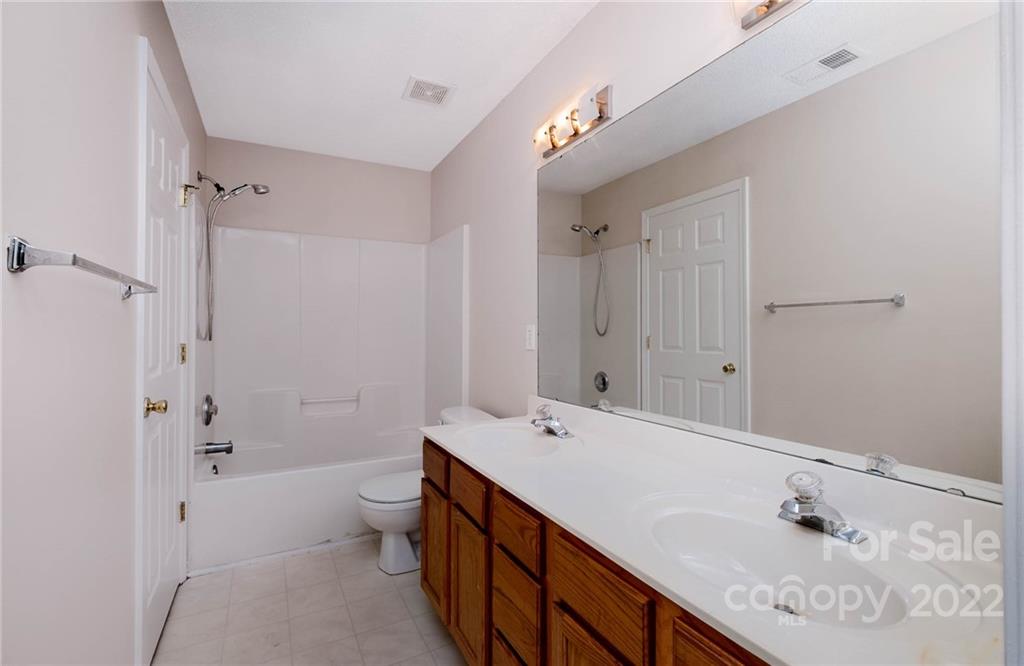4126 Birch Leaf Court Property Photo 9