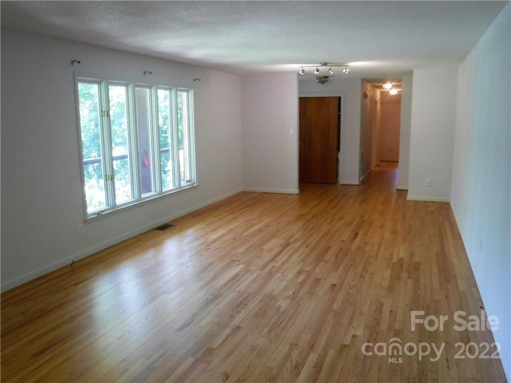 124 New Rockwood Road Property Photo 14