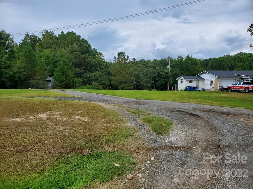 3305 Drake Road 3 Property Photo 4