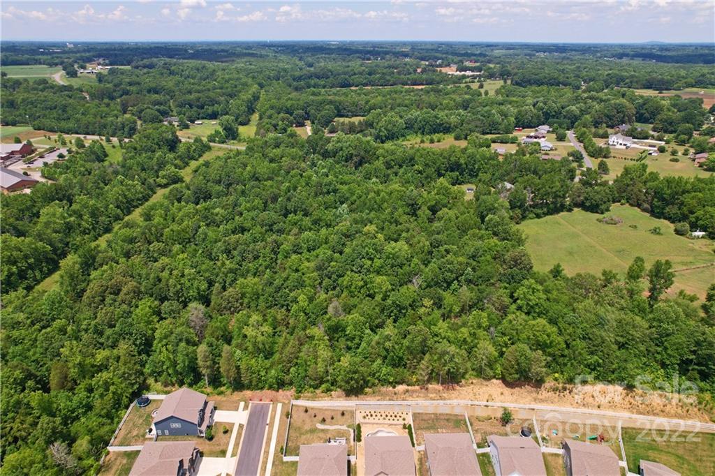 1540 Coddle Creek Highway Property Photo 4
