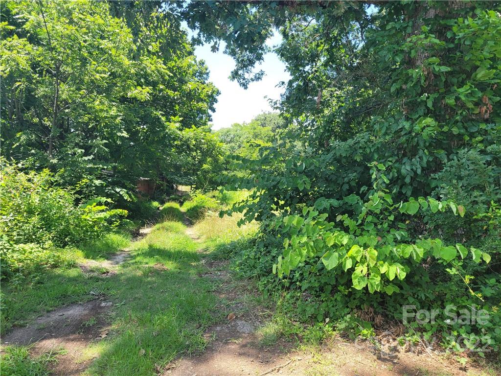 130 Tomlinson Avenue Property Photo 12
