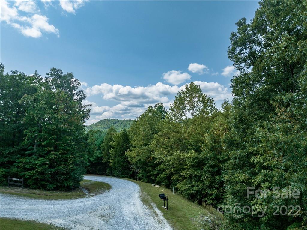 00 Summit Landing Drive 3 Property Photo 14