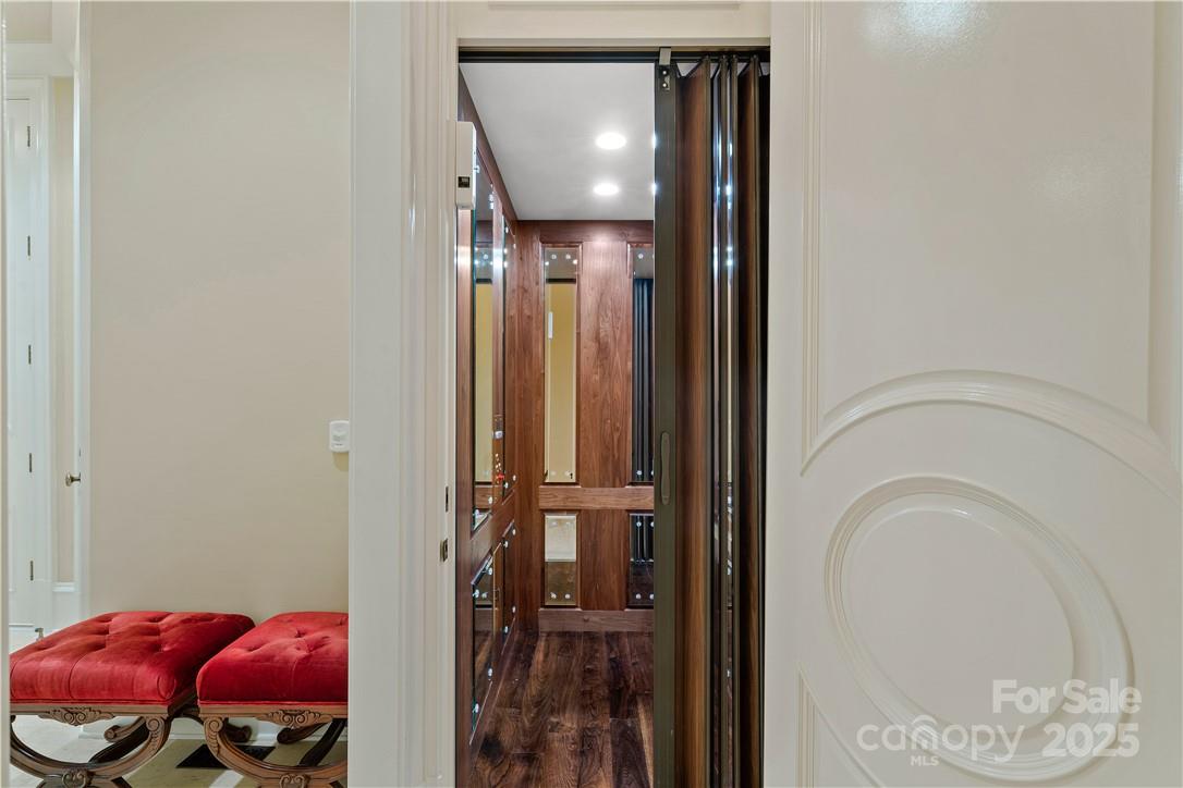 18019 Harbor Light Boulevard Property Photo 25