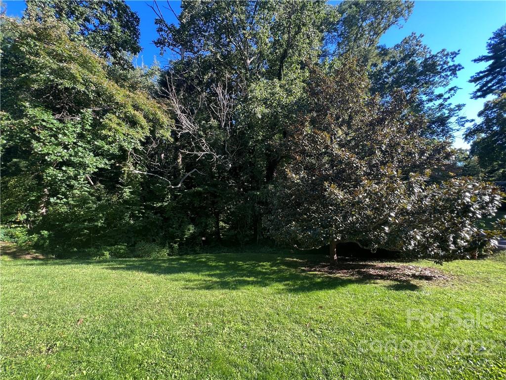 99999 Maplewood Road Property Photo 2