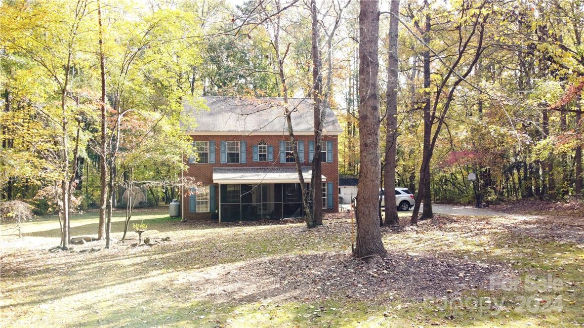 583 Roanoke Drive Property Photo 17