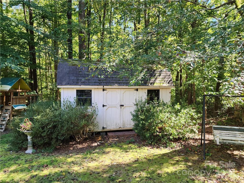 583 Roanoke Drive Property Photo 44
