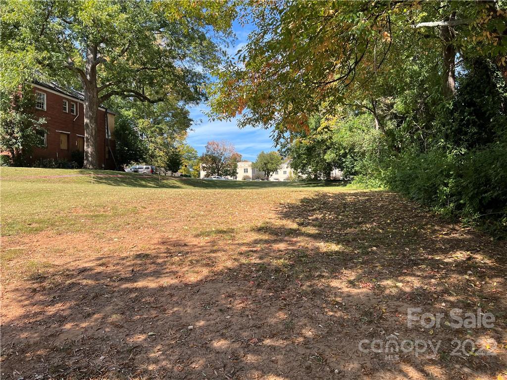 304 W Front Street Property Photo 5