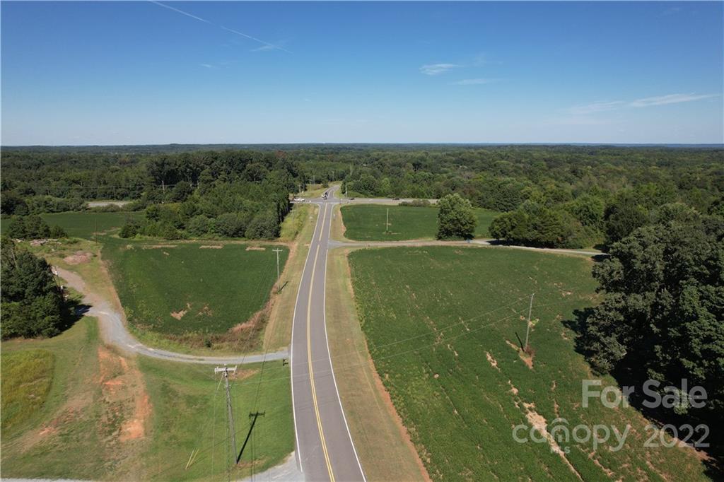 9420 Fairview Road Property Photo 5