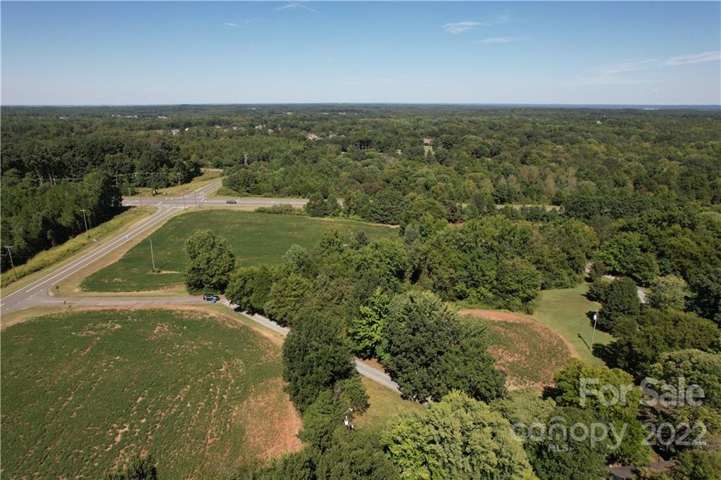 9420 Fairview Road Property Photo 7