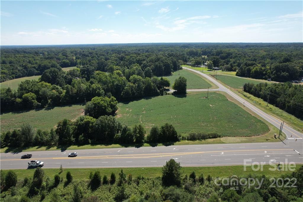 9420 Fairview Road Property Photo 9