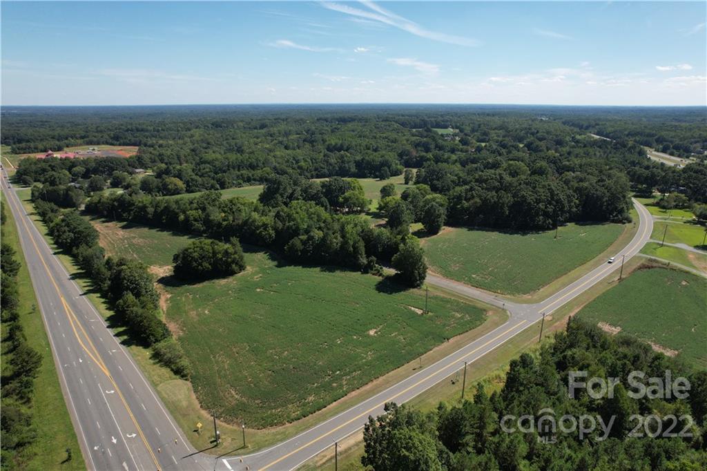 9420 Fairview Road Property Photo 12