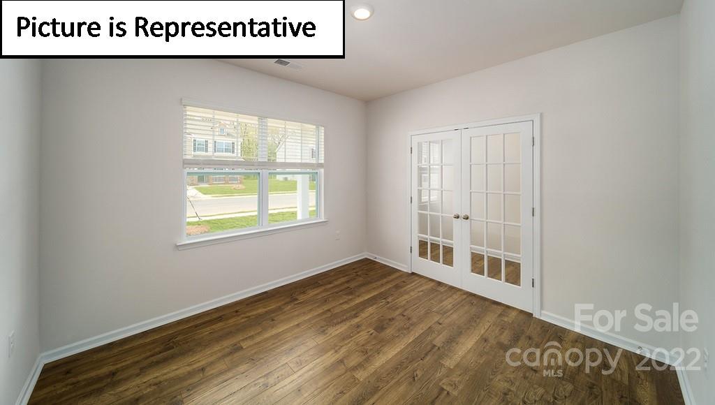 9010 Poquoson Drive Property Photo 5