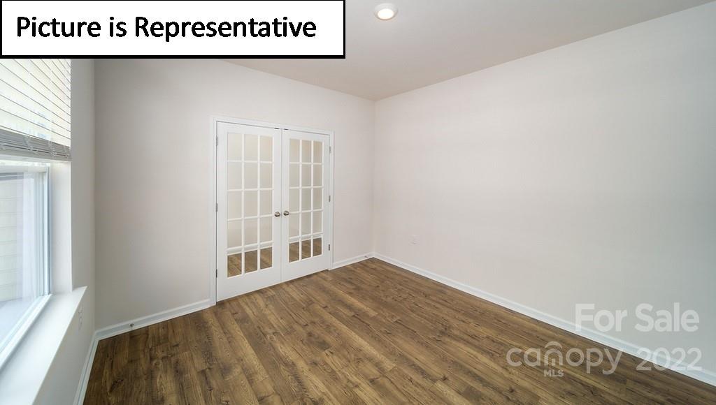 9010 Poquoson Drive Property Photo 6