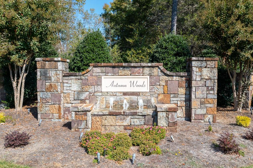 000 Windy Ridge Drive Property Photo 4