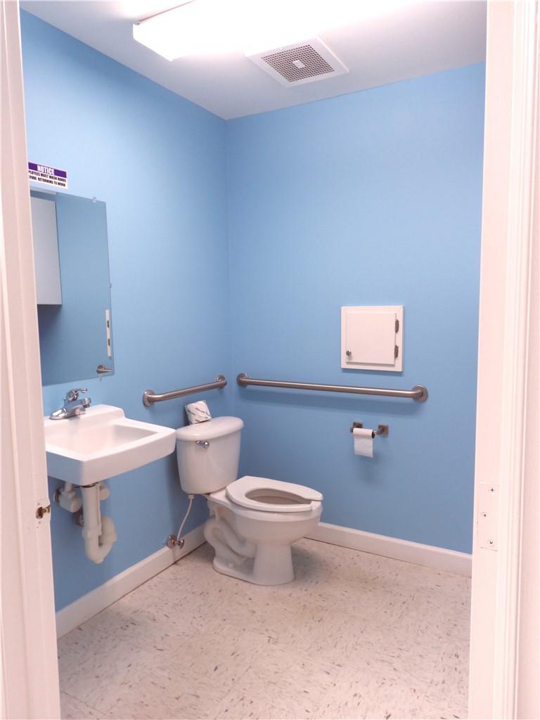327 W College Avenue Property Photo 21