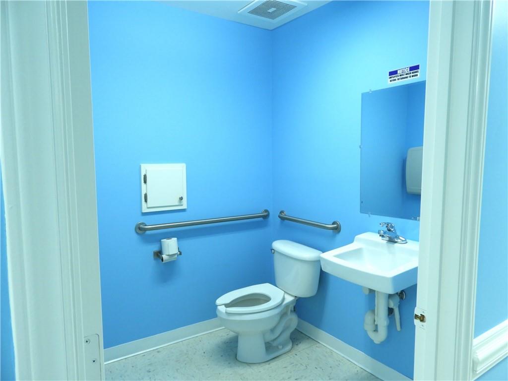 327 W College Avenue Property Photo 22