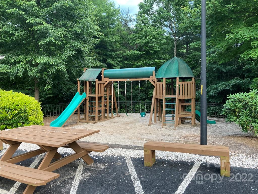1161 Standing Deer Trace 130 Property Photo 24