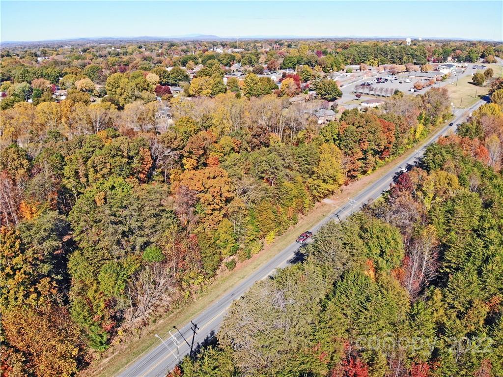 1297 Hwy 150 Bypass Property Photo 1