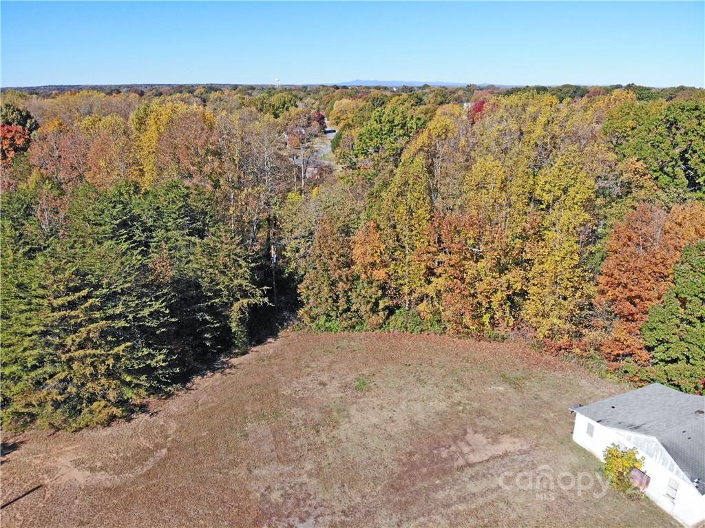 1297 Hwy 150 Bypass Property Photo 7