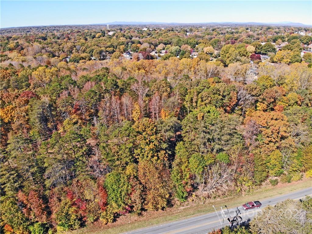 1297 Hwy 150 Bypass Property Photo 13