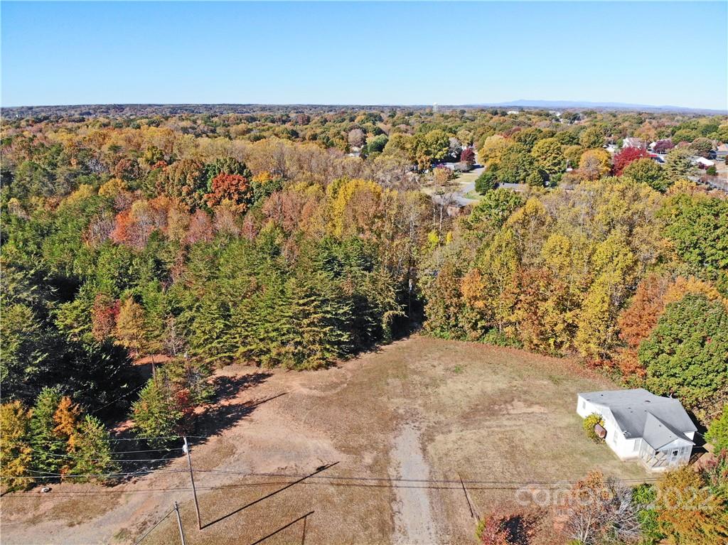 1297 Hwy 150 Bypass Property Photo 21