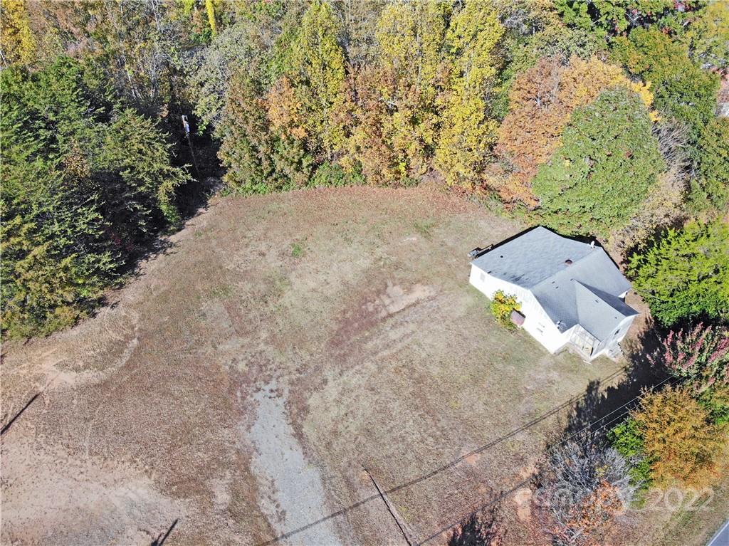 1297 Hwy 150 Bypass Property Photo 22